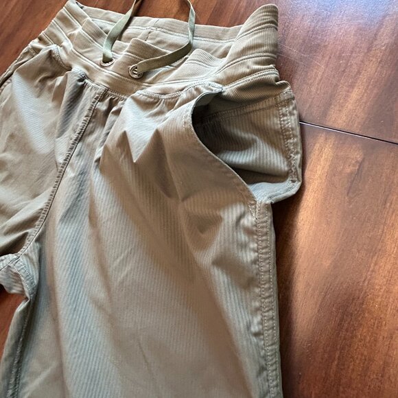 ZYIA Active Everywhere Women’s Jogger Pants Size 4 Olive Green Drawstring - Picture 16 of 16